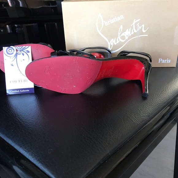Christian Louboutin - Picture 3 of 4